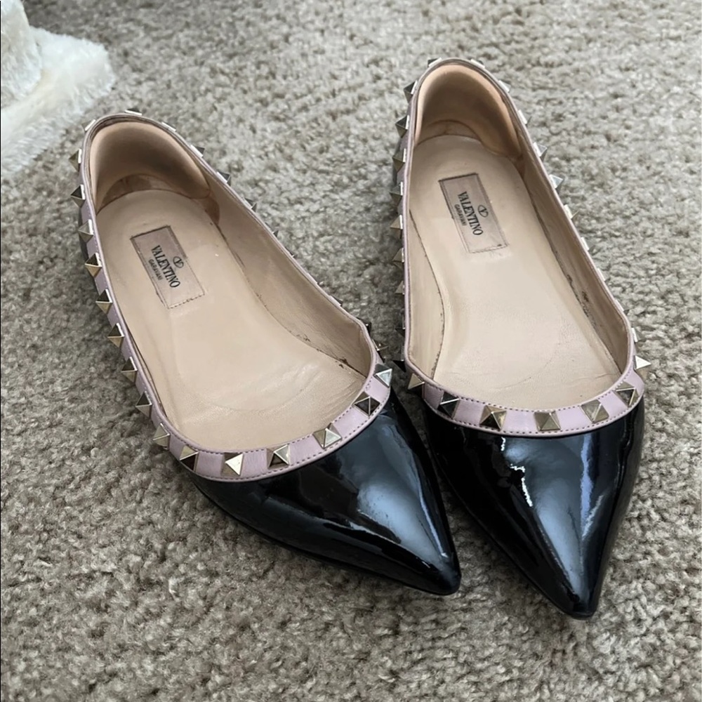 Black Valentino Flats
